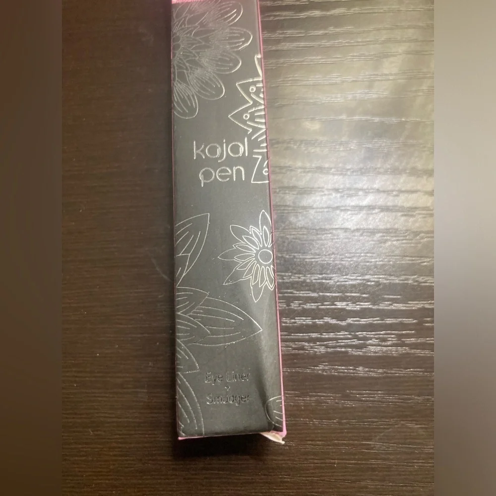 Pop Beauty kajel Pen in flirty Fushia. New in box. Eye liner + smudger